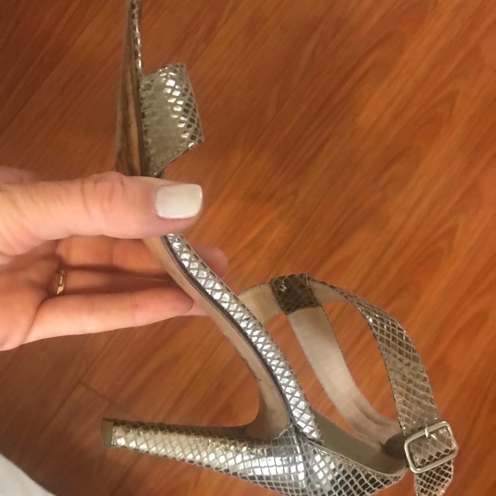 Fornarina metallic silver heels